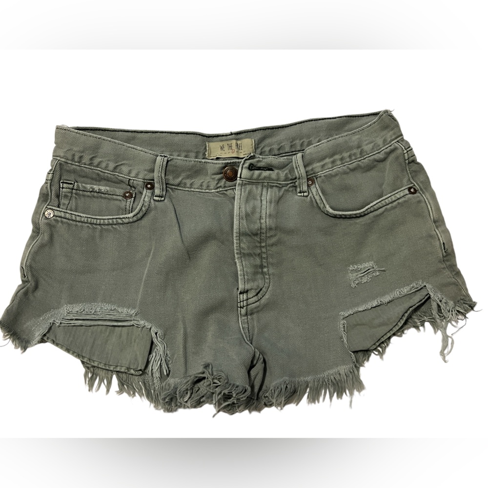 Distressed shorts